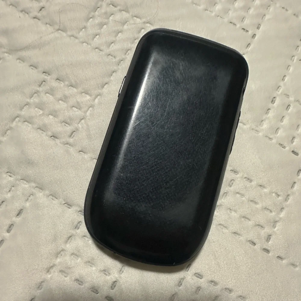 LG Black Basic Flip Phone with Glossy Finish